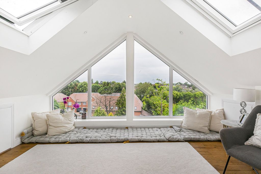 Property photo 2 of 16 Picture No. 29