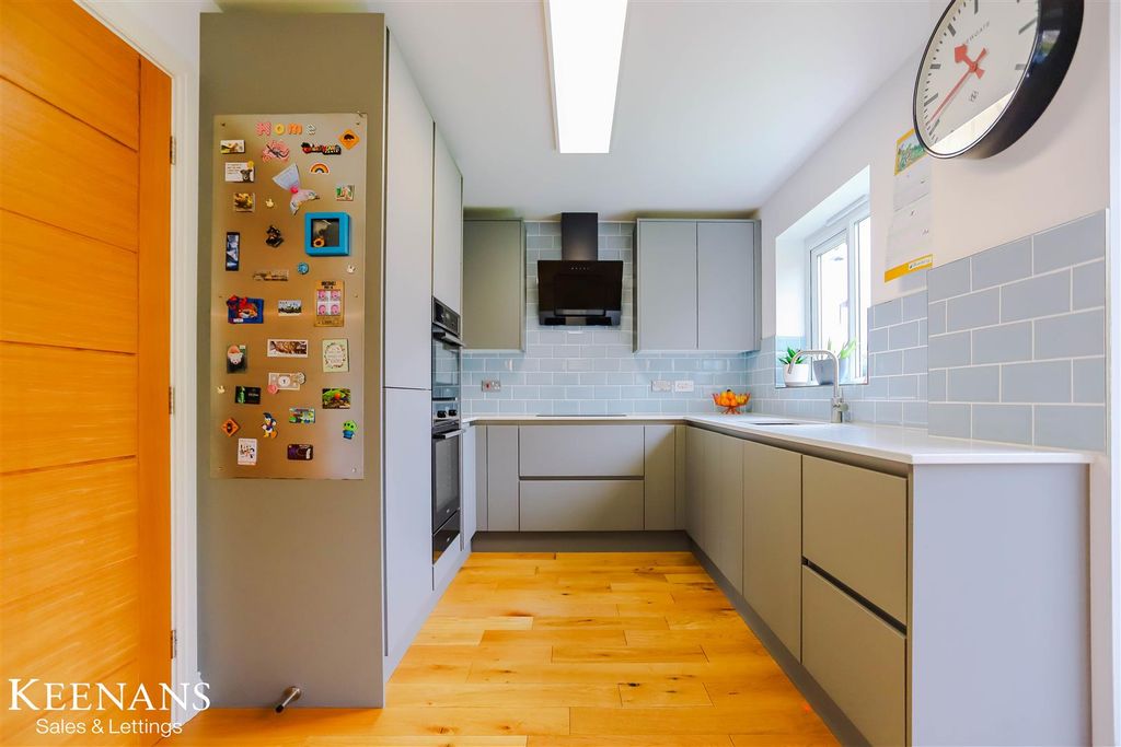 Property photo 3 of 37 14.Jpg