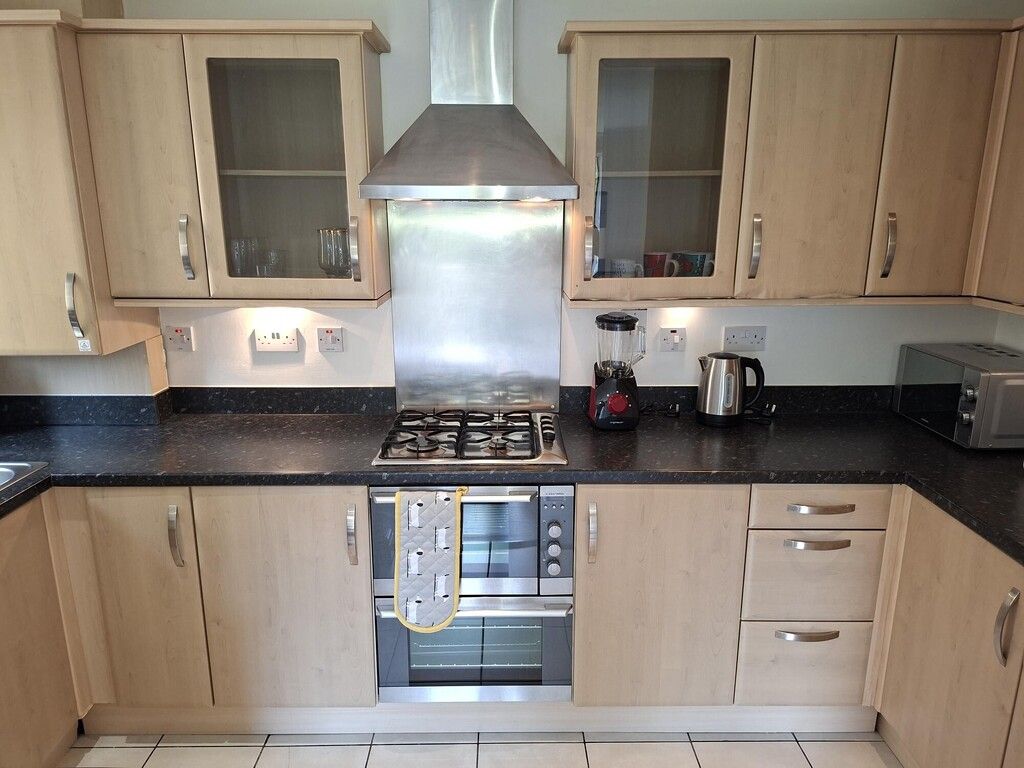 Property photo 3 of 14 Kitchen