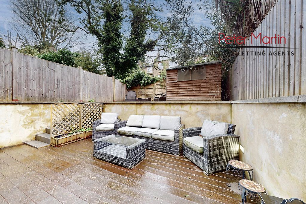 Property photo 3 of 10 Photo 17