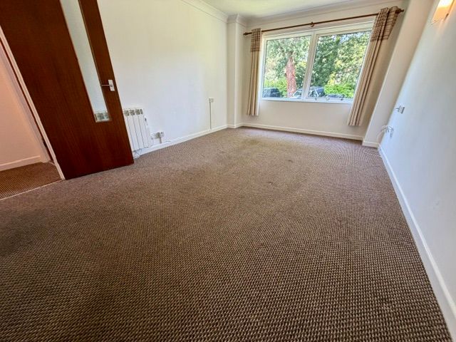 Property photo 2 of 13 Image