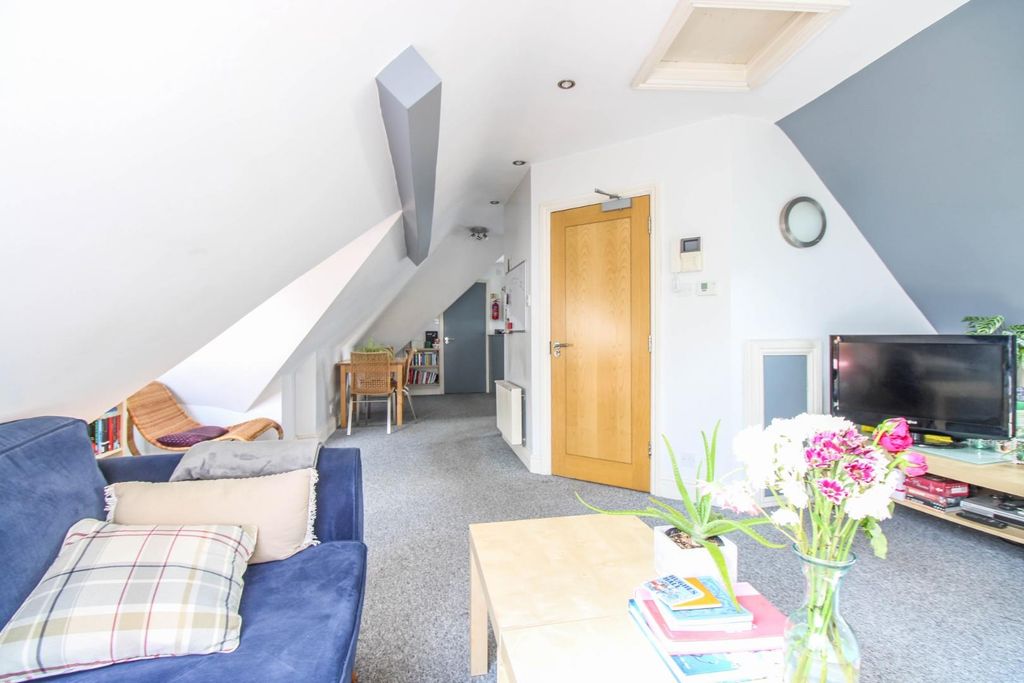 Property photo 3 of 20 Pic-19.Jpg