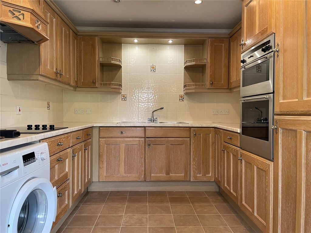 Property photo 2 of 9 Picture No. 23