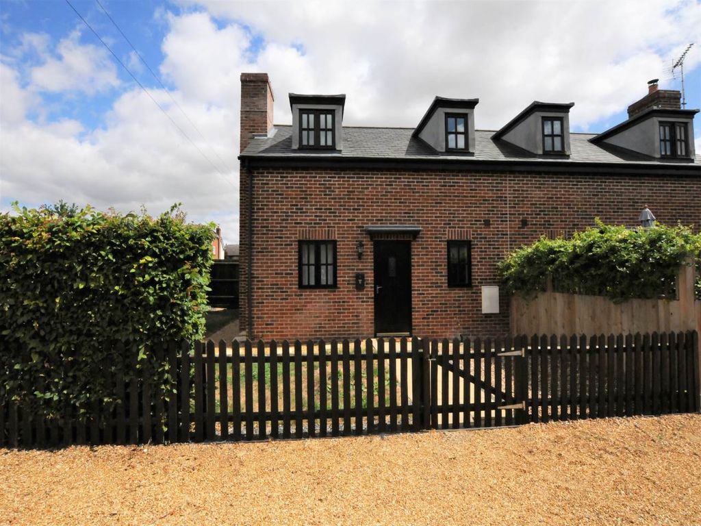 Property photo 1 of 4 External
