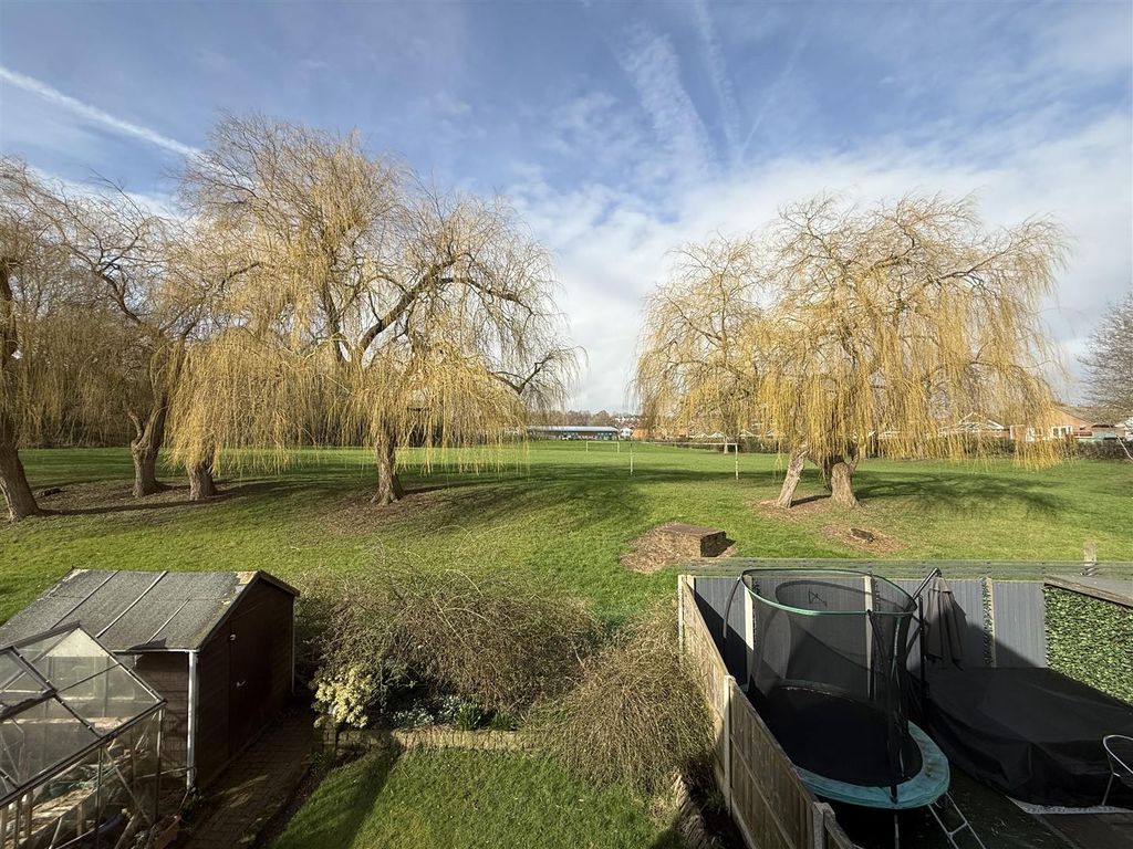 Property photo 3 of 16 Dovedale 6.Jpg