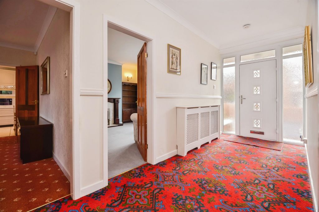 Property photo 2 of 18