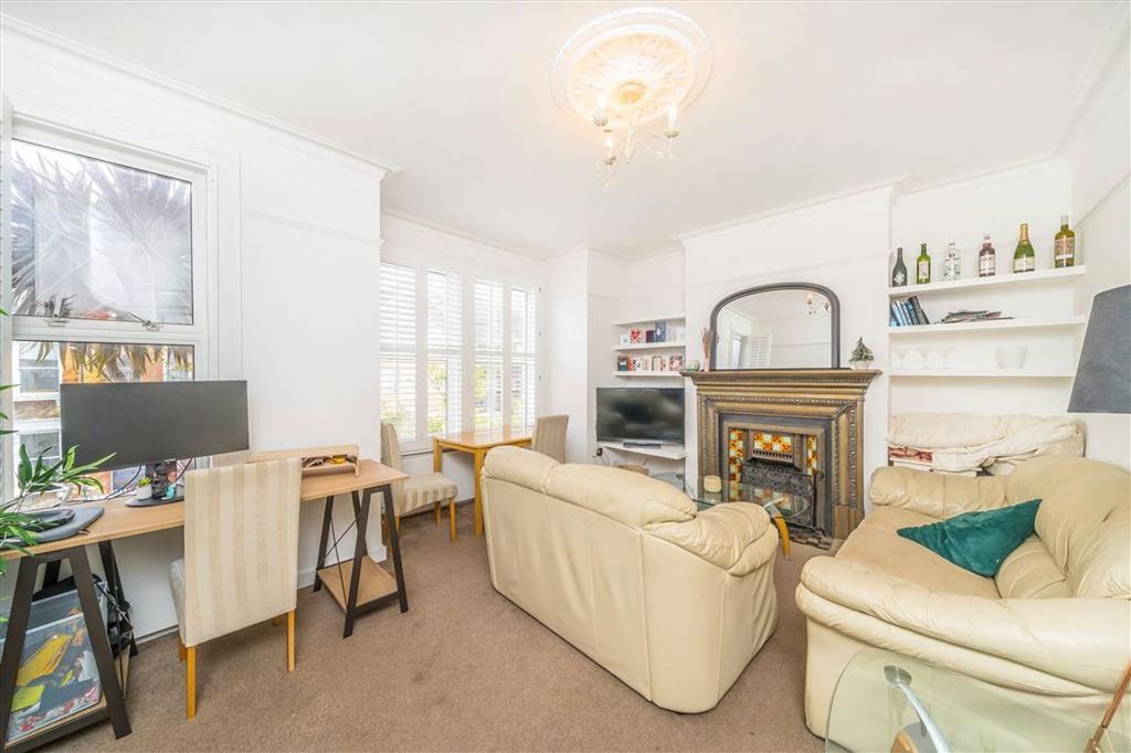 Property photo 2 of 7