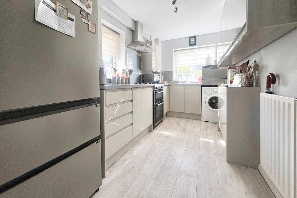 Property photo 2 of 7 Picture No. 04