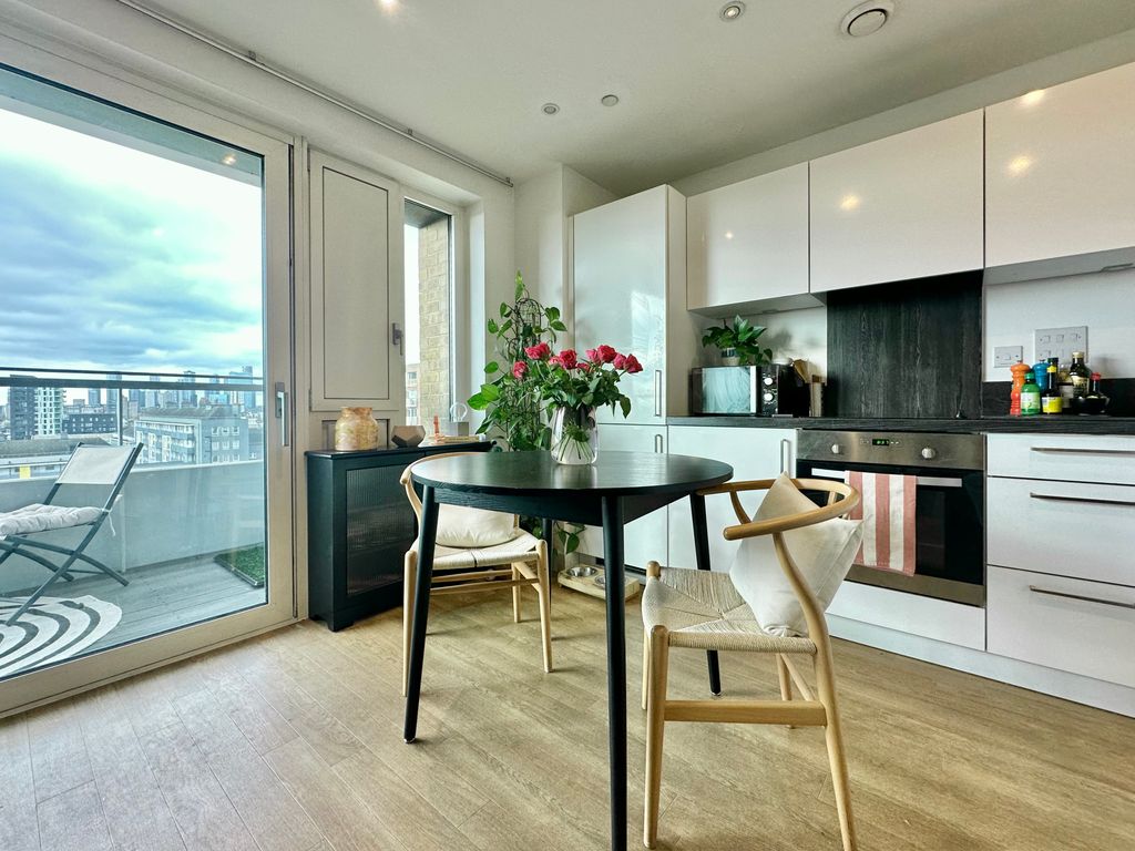 Property photo 3 of 20