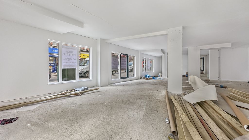 Property photo 3 of 6 Gallery