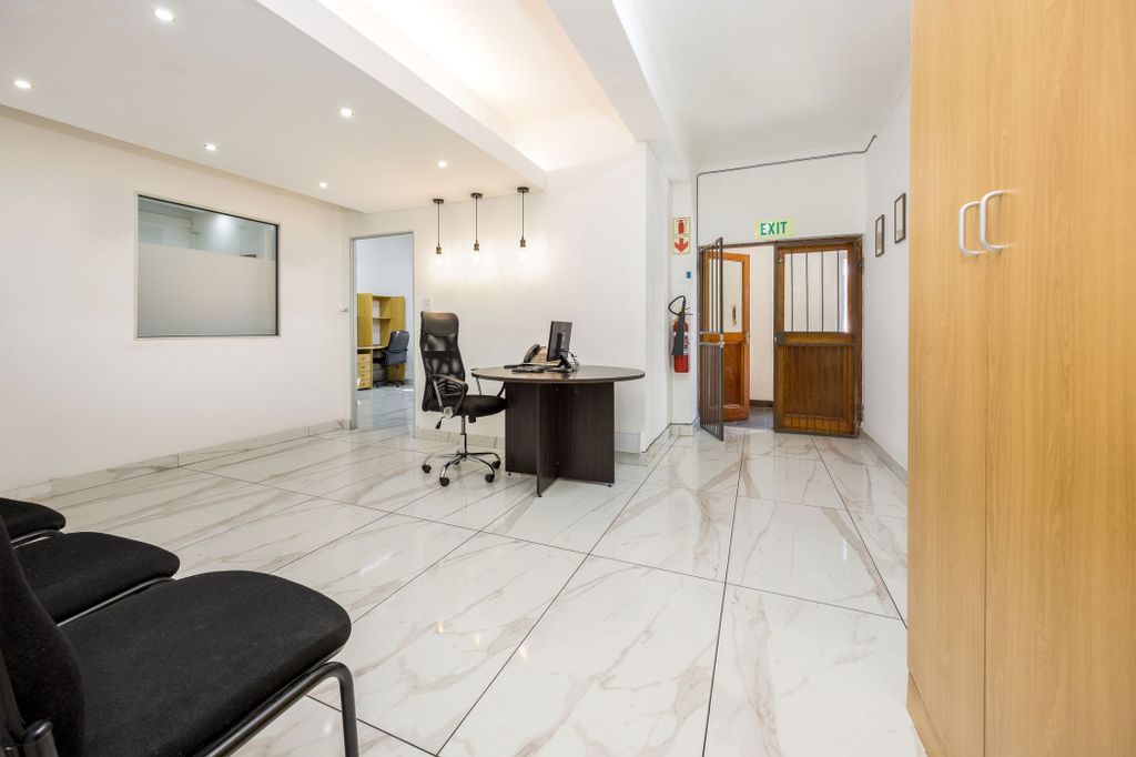 Property photo 2 of 15 Dbv1720208