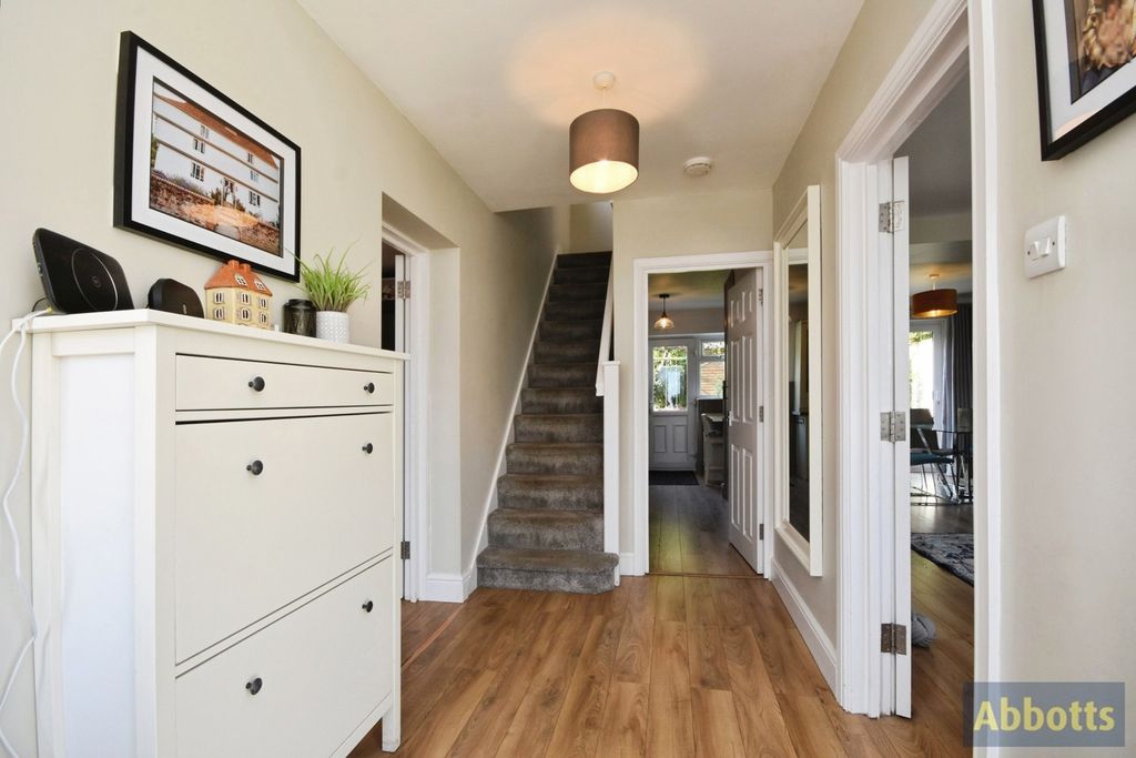 Property photo 2 of 28 Pbox-Img.Jpg