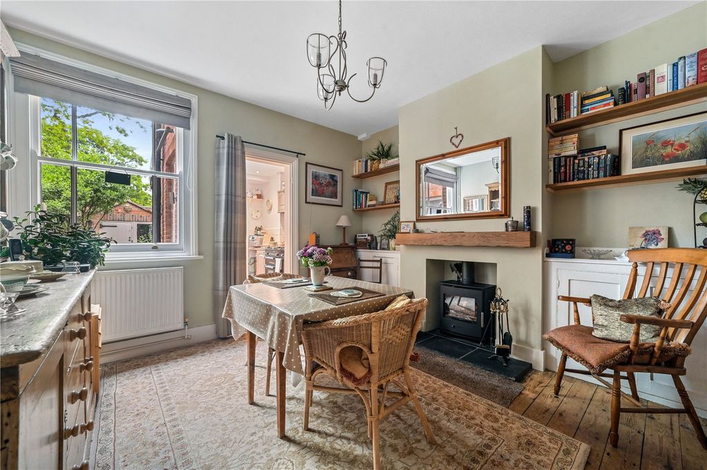 Property photo 2 of 17 Dining Room