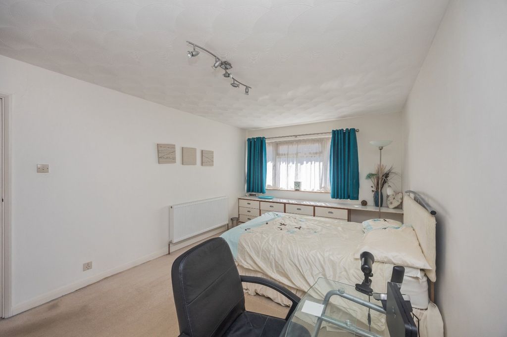 Property photo 3 of 16 Picture No. 04