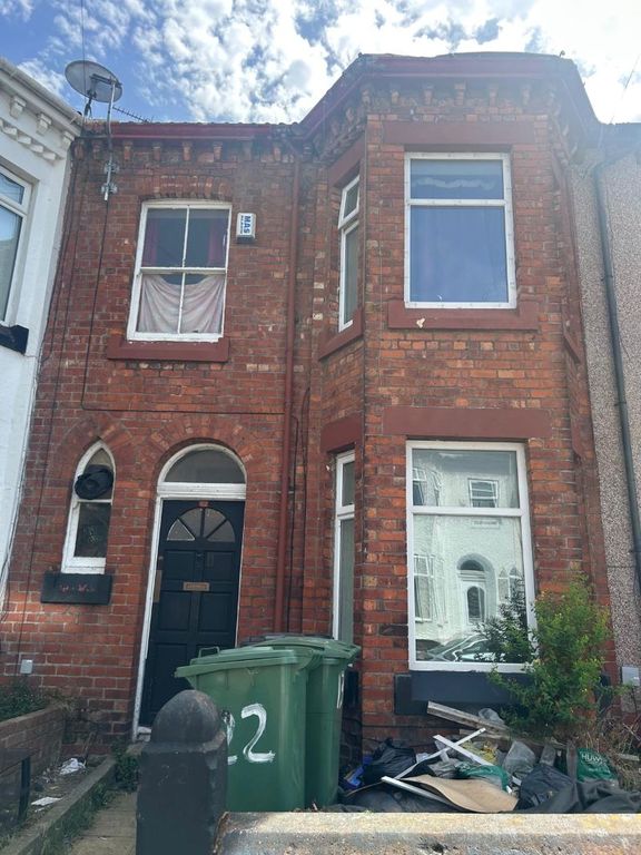 Property photo 1 of 3