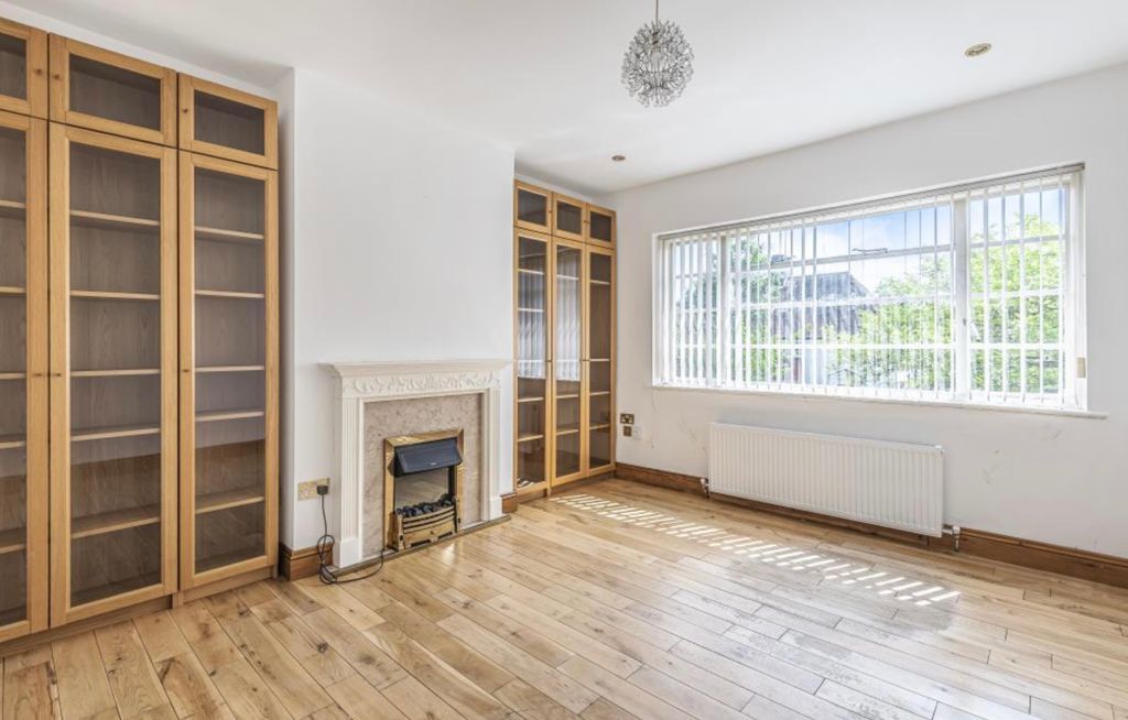 Property photo 1 of 8 Img_0717
