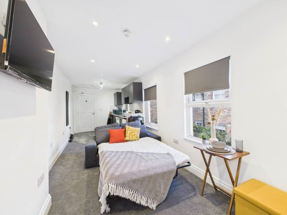 Property photo 1 of 6 Cam03062G0-Pr0127-Still004-Thumbnail-H750-70