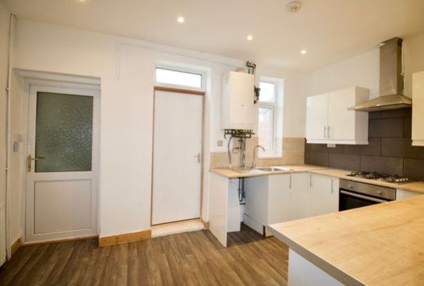 Property photo 3 of 7 Kitchen Diner