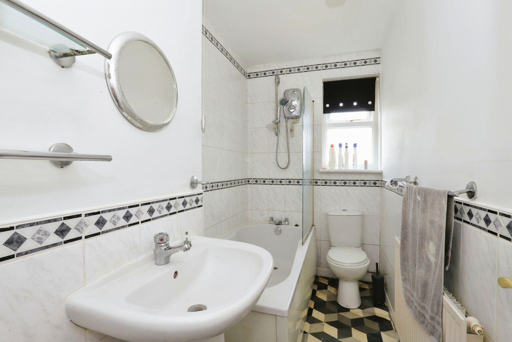 Property photo 3 of 15 Photography