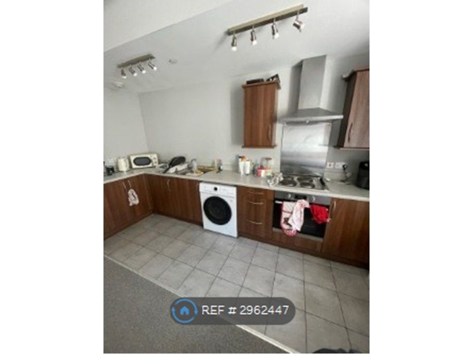Property photo 3 of 4