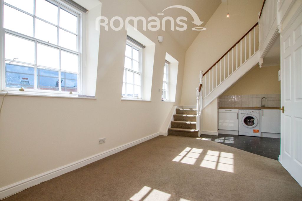 Property photo 2 of 10 2