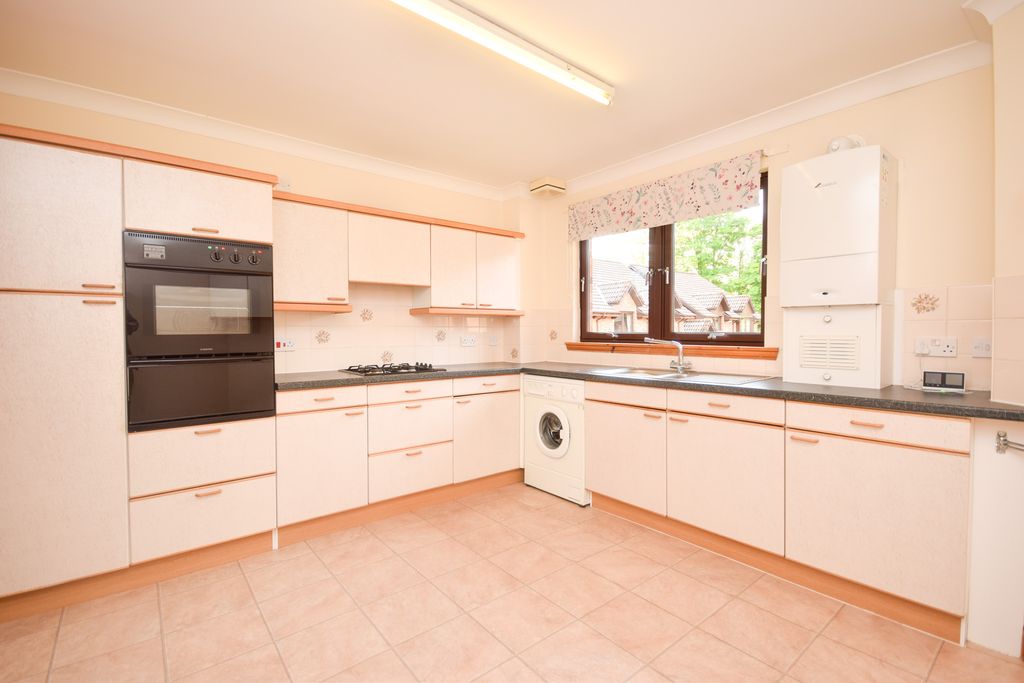 Property photo 2 of 22