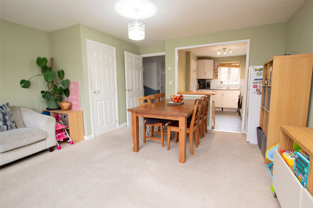 Property photo 3 of 23 Picture No. 34