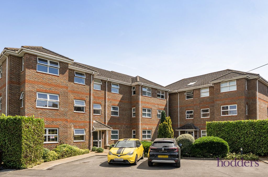 Property photo 1 of 17 60c855A5-Abcf-44B...