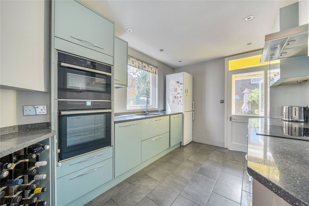 Property photo 1 of 18 Picture No. 42