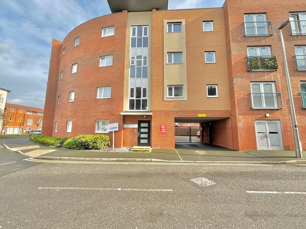 Property photo 1 of 9