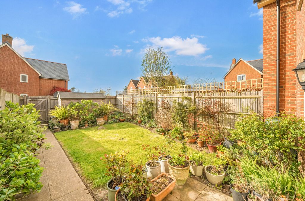 Property photo 2 of 14 1426050-15-69Caa8...