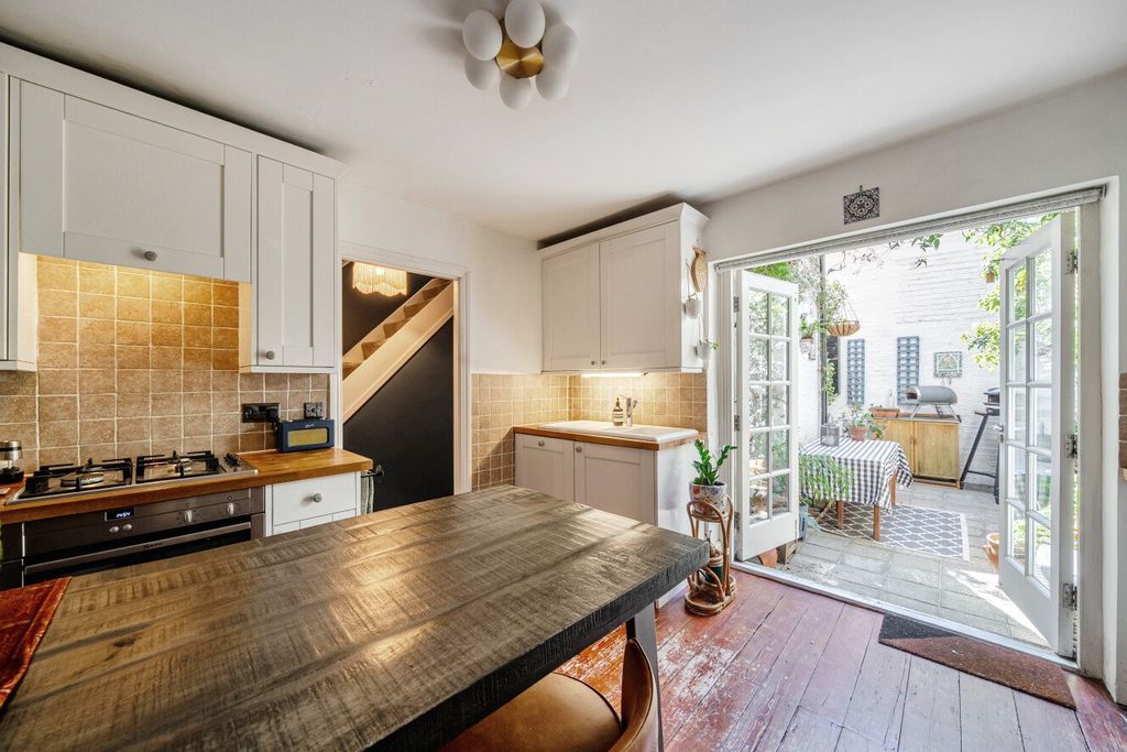 Property photo 1 of 19 Picture No. 02