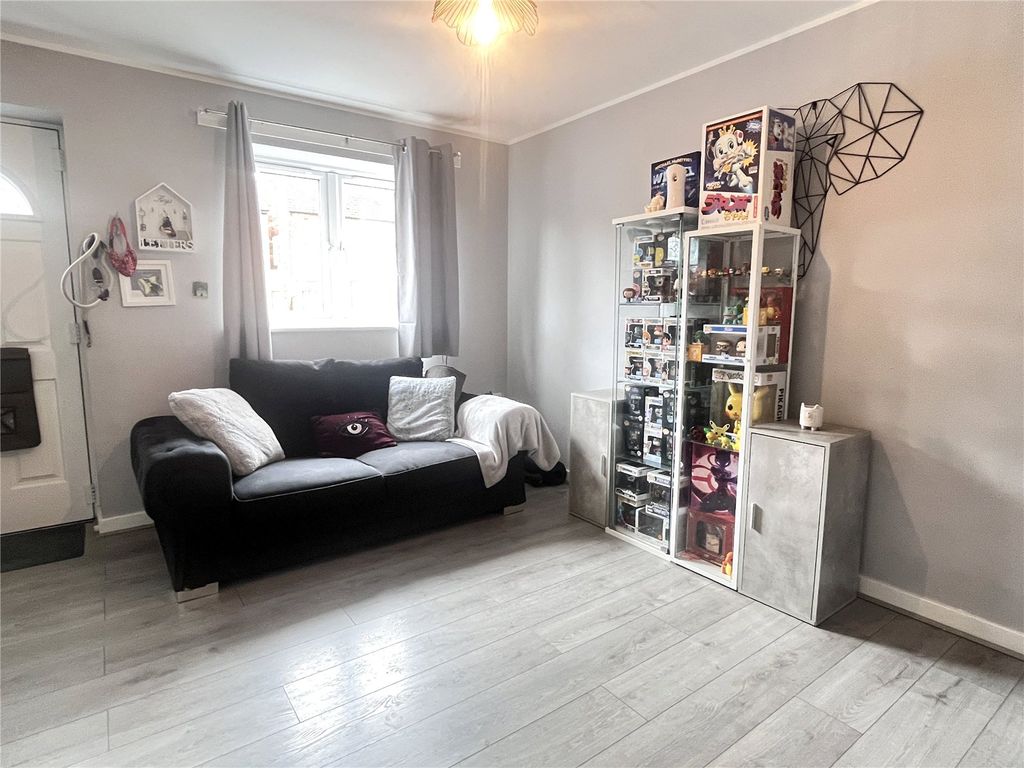 Property photo 3 of 18 Picture No. 05