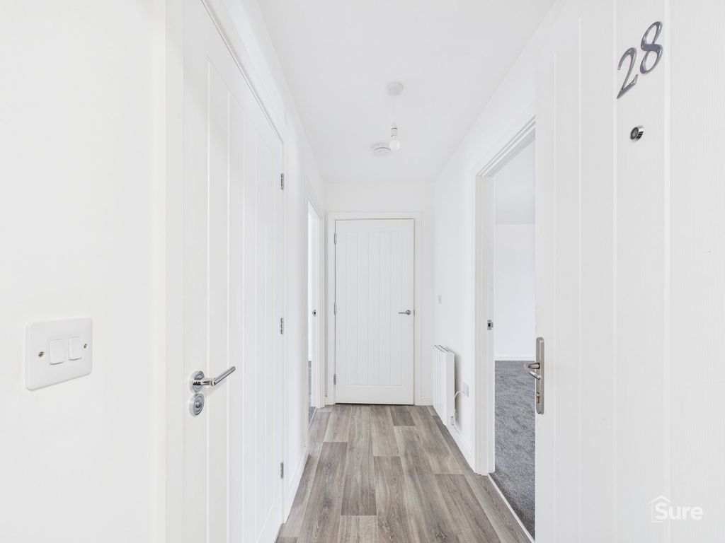 Property photo 3 of 12 Entrance Hall