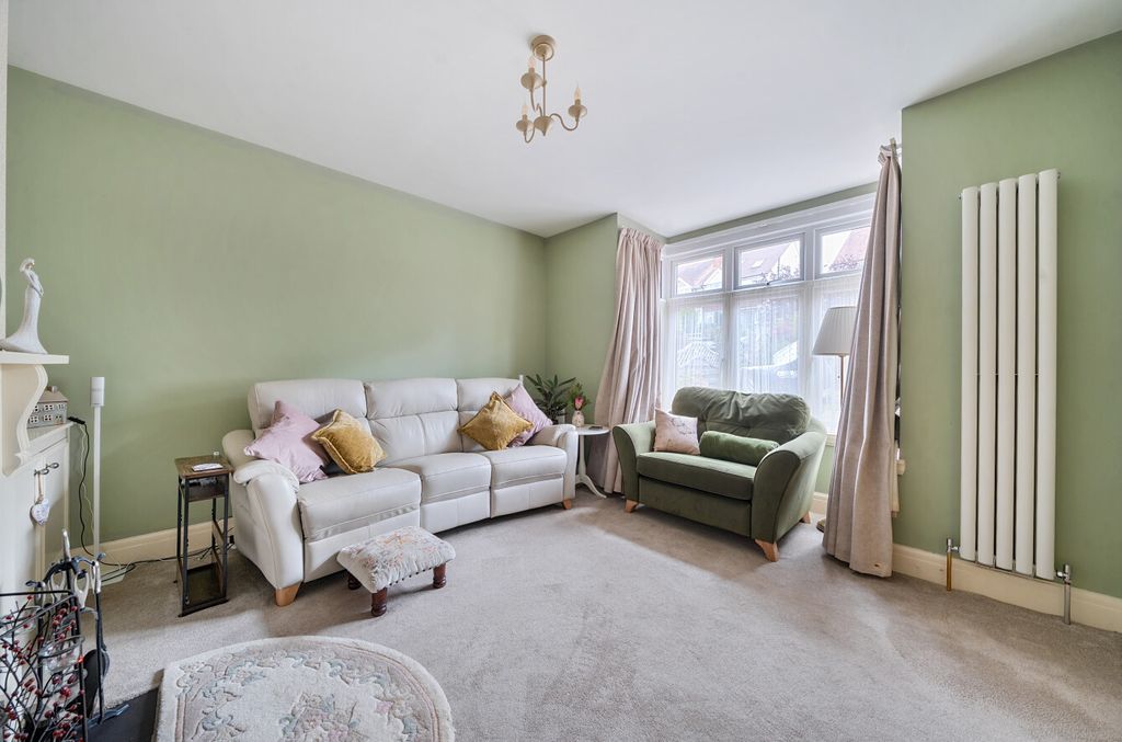 Property photo 2 of 15 1496377-1-6A5F834...