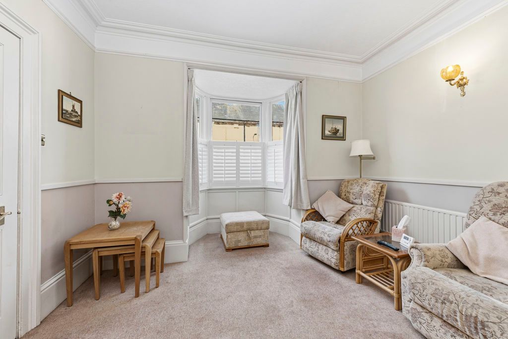 Property photo 3 of 19 Sitting Room