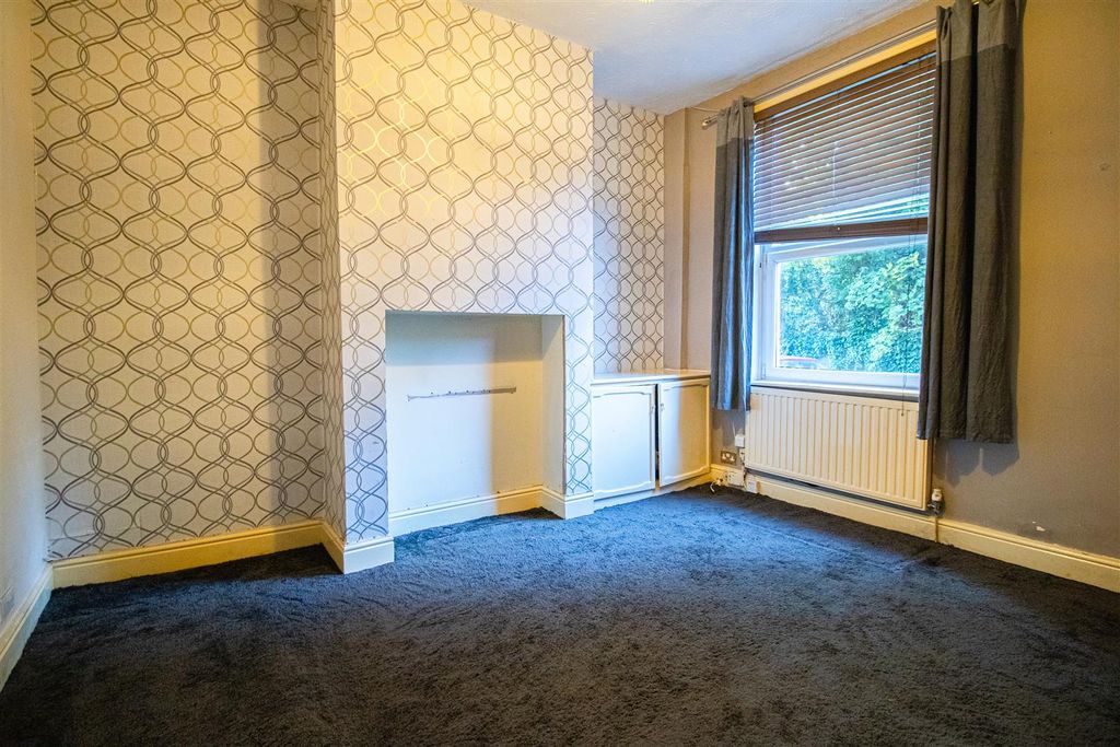 Property photo 2 of 7 Reception