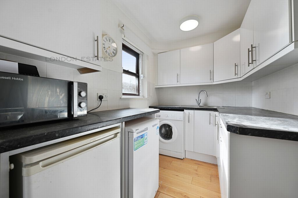 Property photo 2 of 8 Photo 3