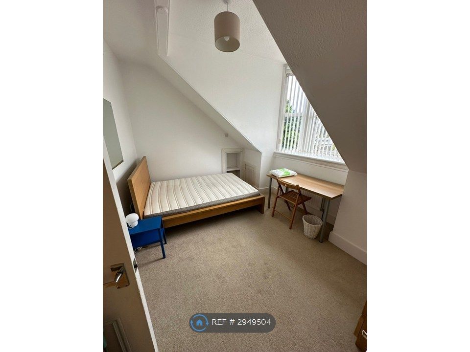Property photo 3 of 4
