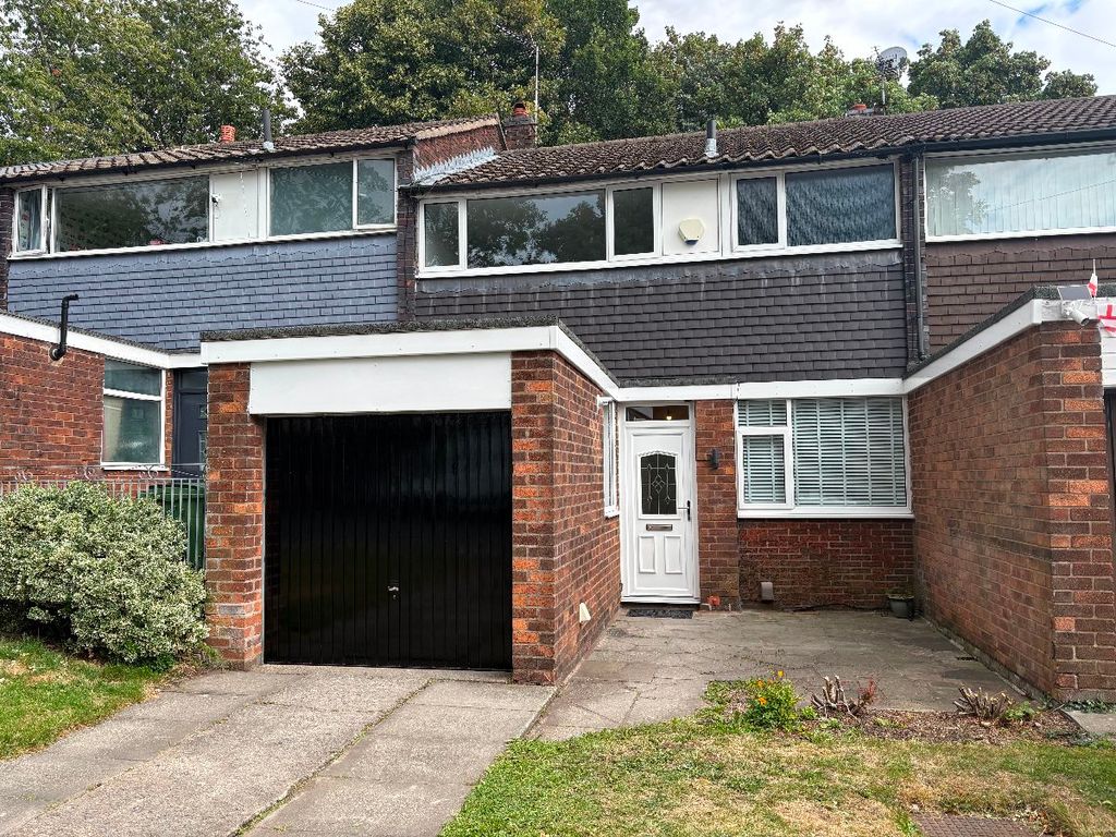 Property photo 1 of 33