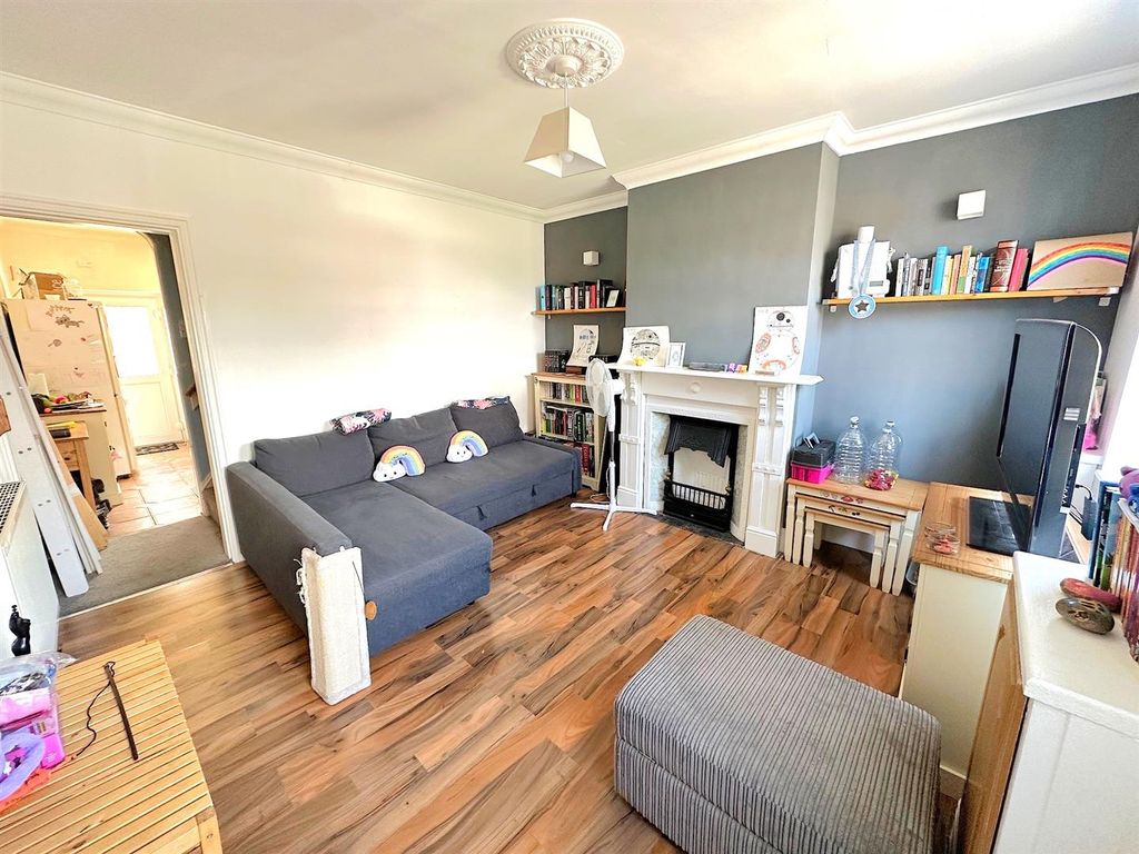 Property photo 2 of 14 33.Jpg