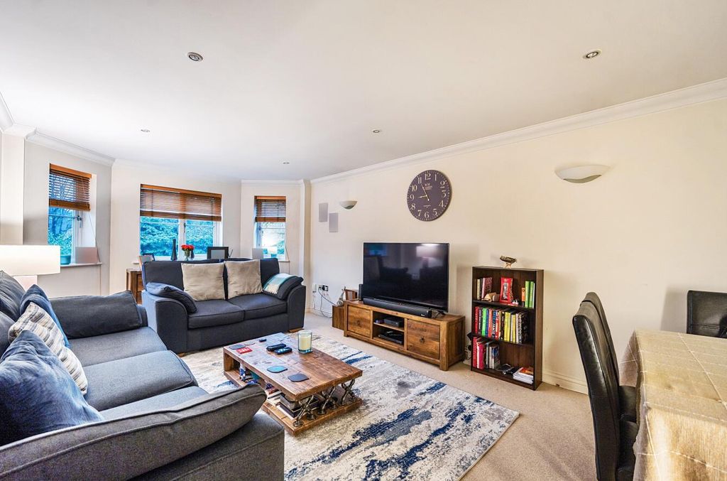 Property photo 2 of 13