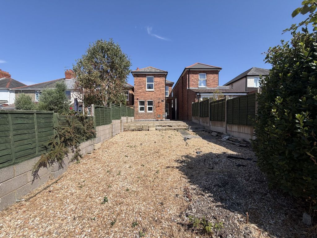 Property photo 3 of 14