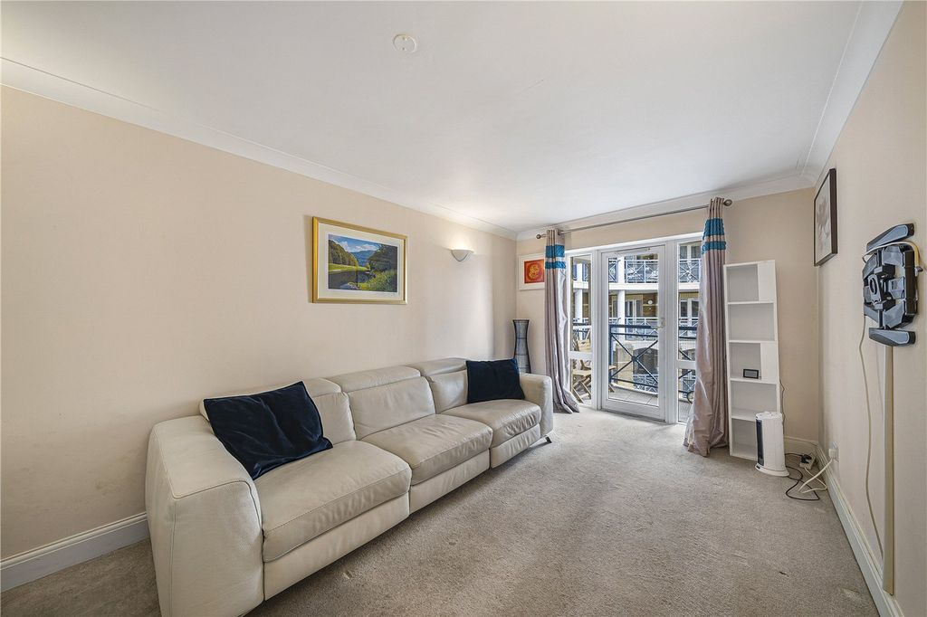 Property photo 2 of 25 Picture No. 07