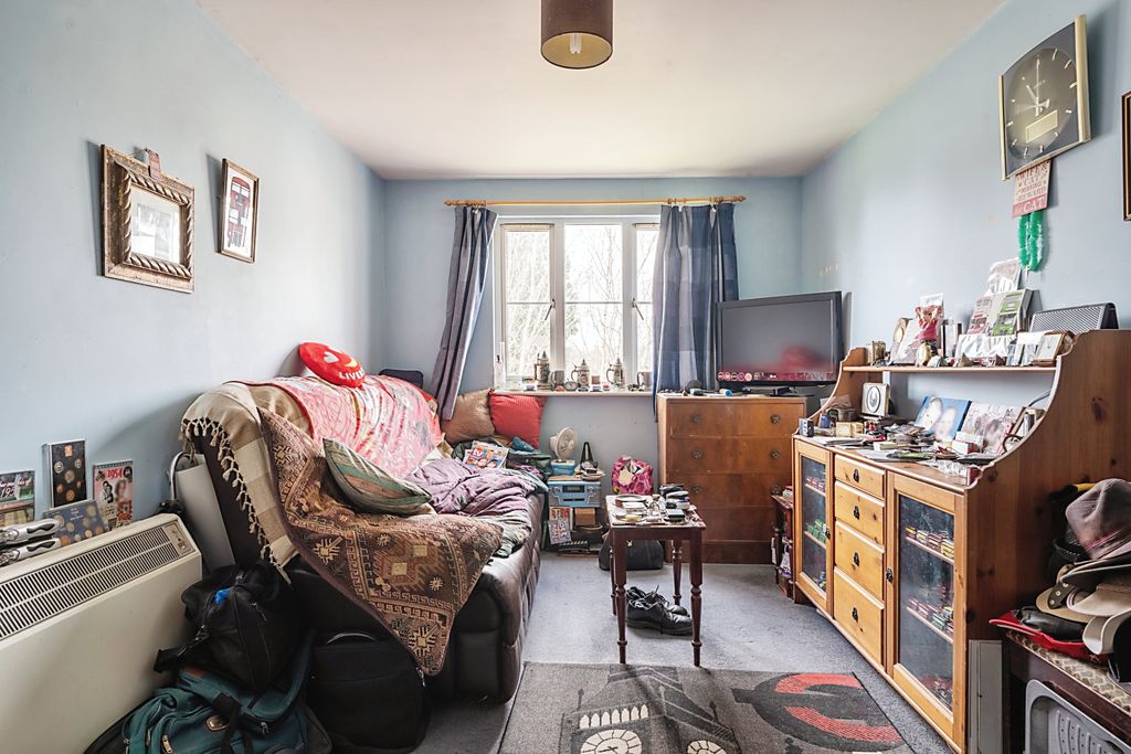 Property photo 2 of 14