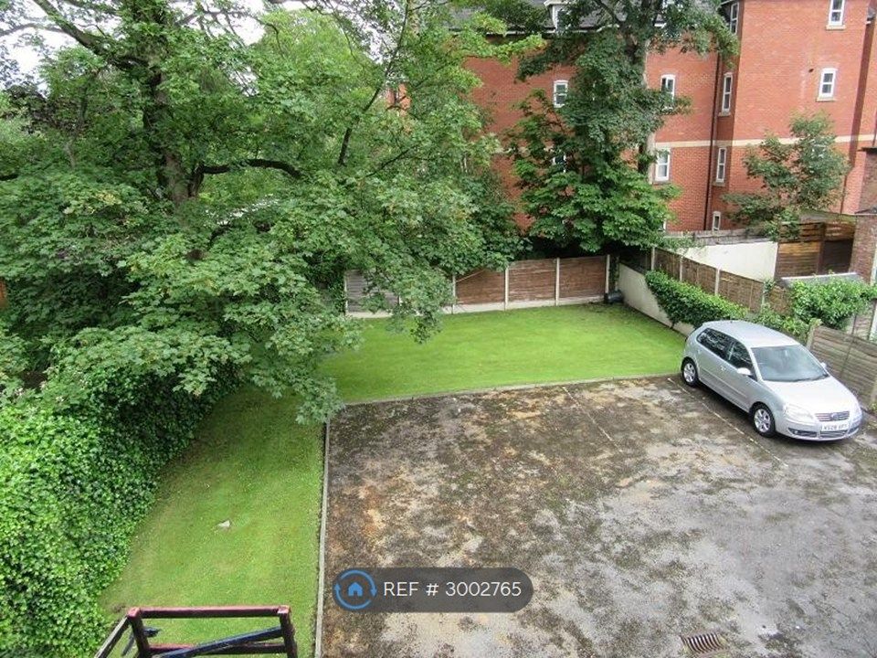 Property photo 2 of 16 Garden & Rear Parking Area