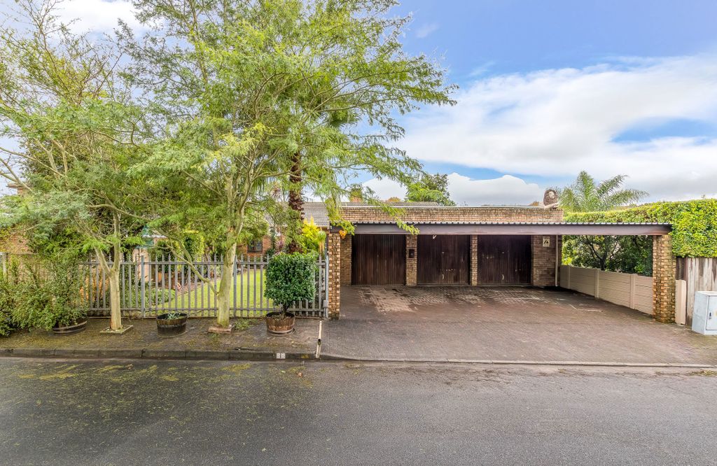 Property photo 2 of 27 1Bc1738429