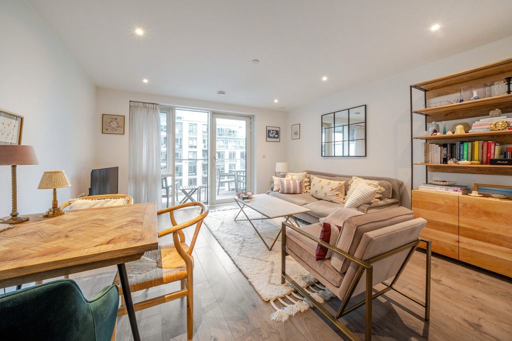 Property photo 3 of 18 Picture No. 21