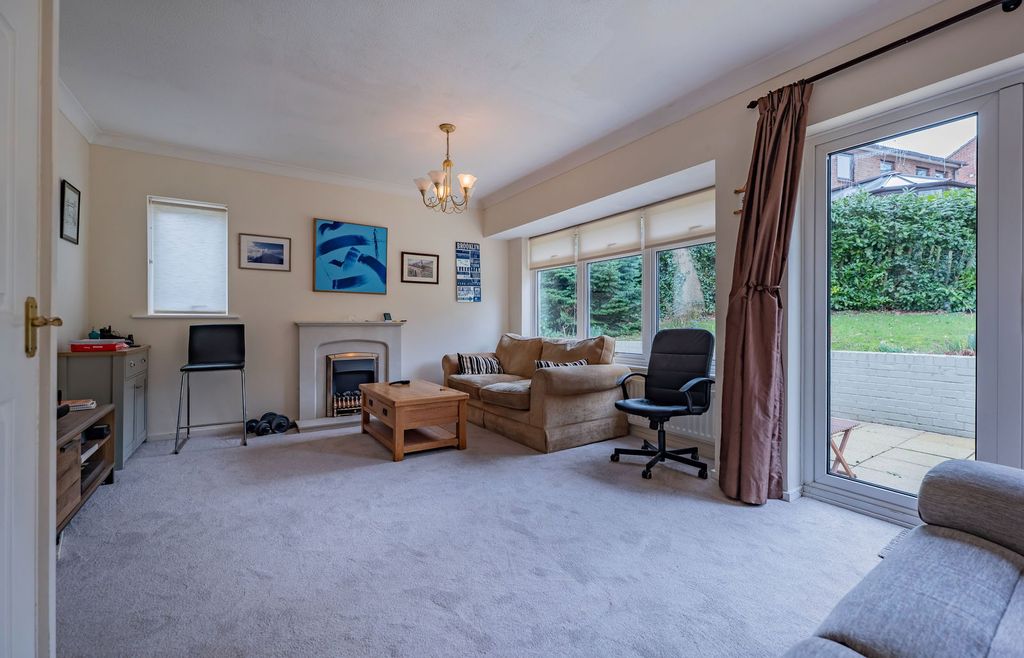 Property photo 3 of 18