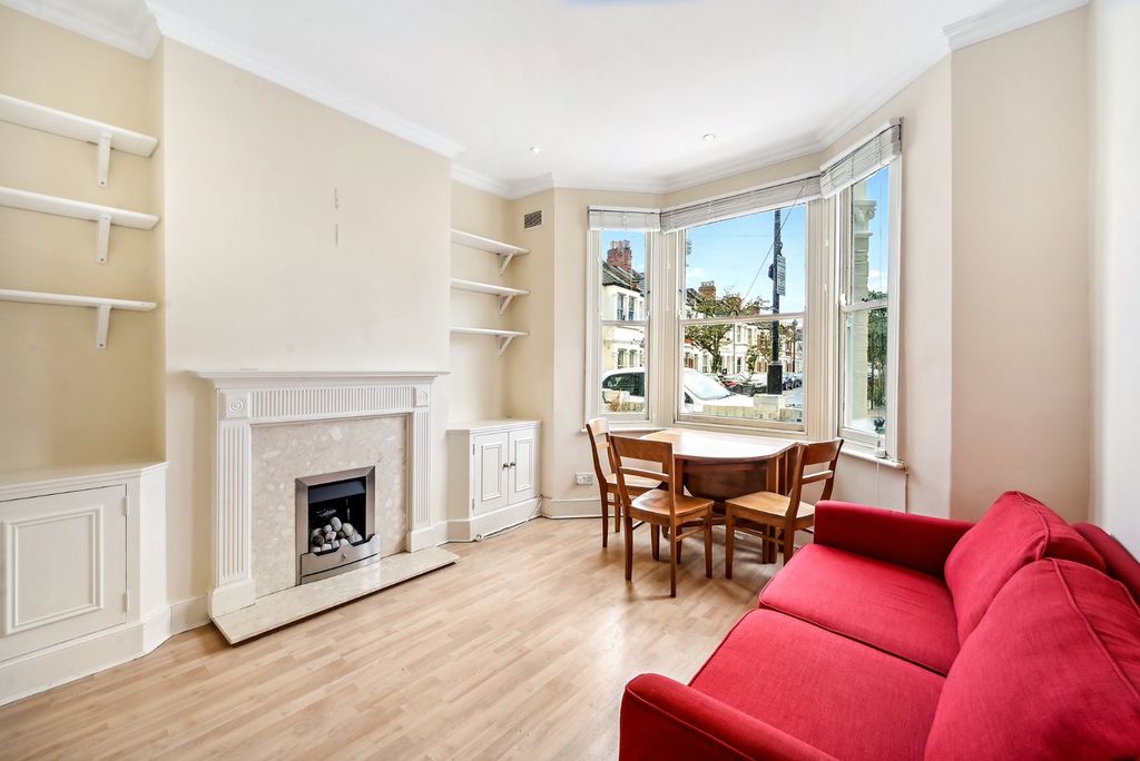 Property photo 1 of 8 Reception Room